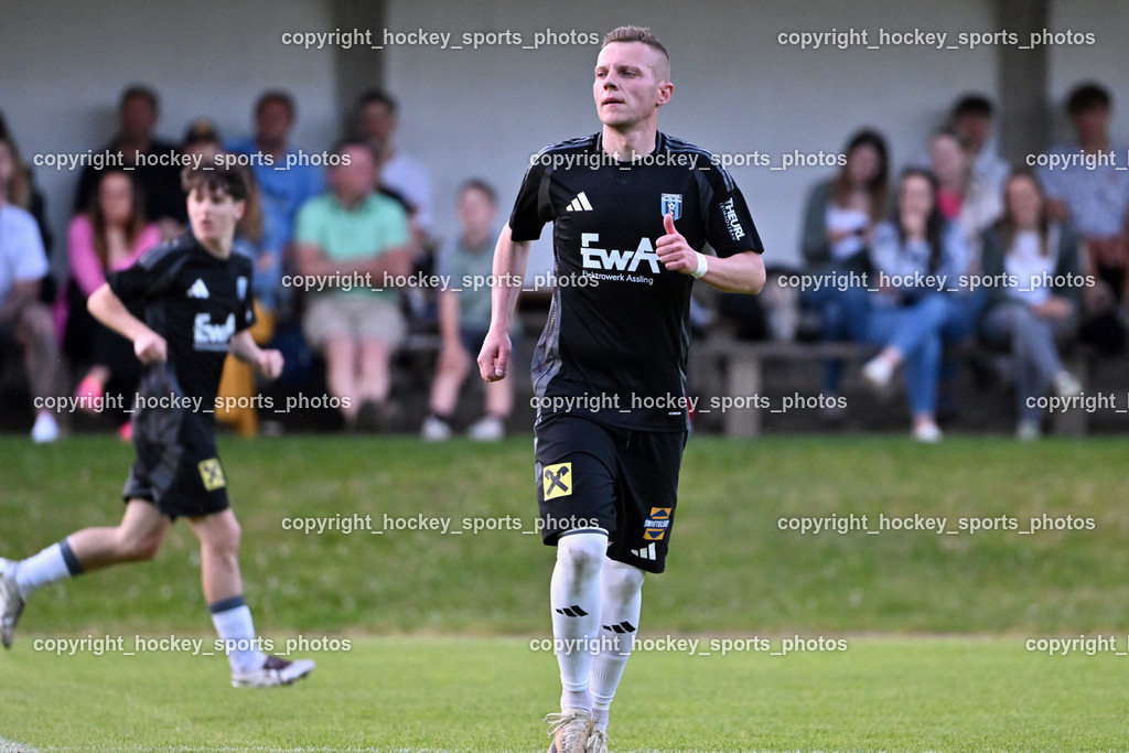 WSG Radenthein vs. URC Thal Assling | #72 Jasmin Dindic URC Thal Assling, WSG Radenthein vs. URC Thal Assling, WSG Radenthein vs. URC Thal Assling am 30.05.2025 in Radenthein (Sportplatz Radenthein), Austria, (Photo by Bernd Stefan)