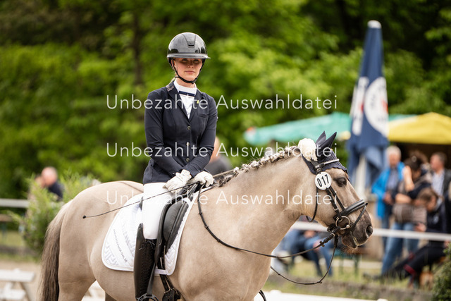 Bad_Meinberg_09069 | saradresslerfotografie - Realisiert mit Pictrs.com