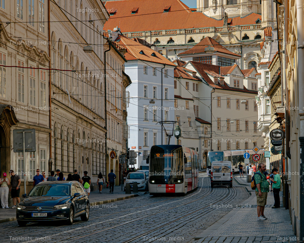 A7506071 | tagshotsmedia - Realisiert mit Pictrs.com