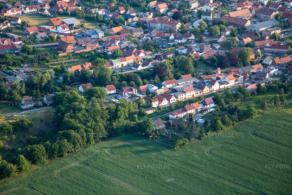Luftbild: Dicke Steinstr im Ortsteil Rieder in Ballenstedt im Bundesland Sachsen-Anhalt in Deutschland. Foto: IMG_136508.jpg vom 17.06.2023 durch Werner Riehm/FLY-FOTO.de