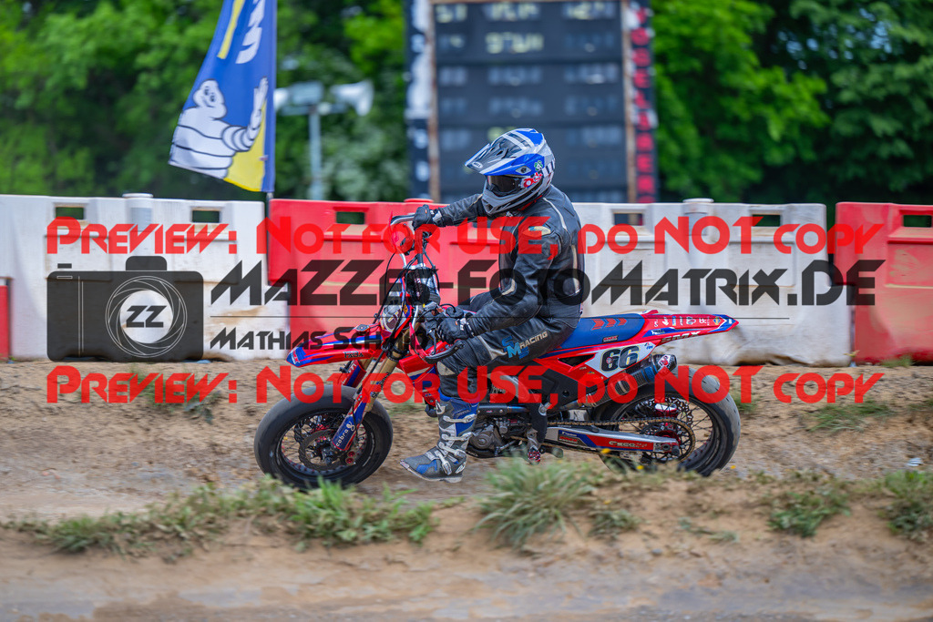 MaZZes-Fotomatrix-20260509-67293 | S5