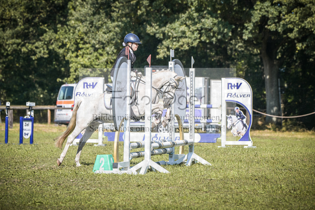 DOS_1119 | Entdecke hochwertige Reitturnierfotos von Foto Oger. Professionell, emotional und authentisch – jetzt Lieblingsmomente im Shop bestellen.Deutschlandweite Turnierfotografie. - Realisiert mit Pictrs.com