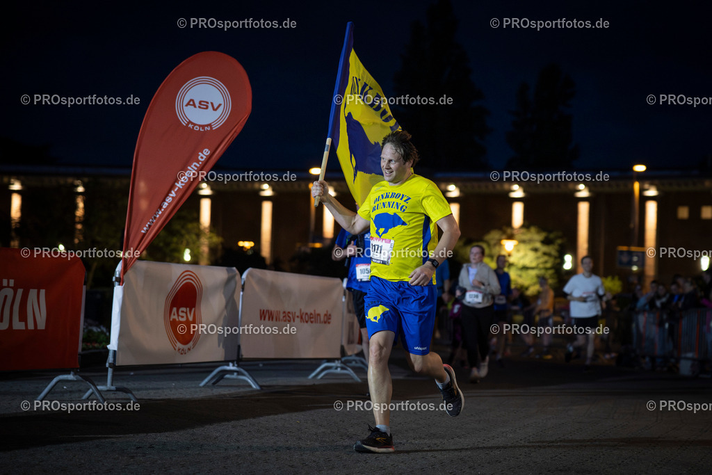22. ASV Nachtlauf; Koeln, 28.05.25 | Impressionen vom 22. ASV Nachtlauf am 28.05.25 am Tanzbrunnen in Koeln. Foto: BEAUTIFUL SPORTS/Axel Kohring
