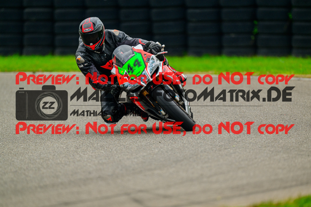 MaZZes_Fotomatrix_20241003_6007705_4466 | ROT