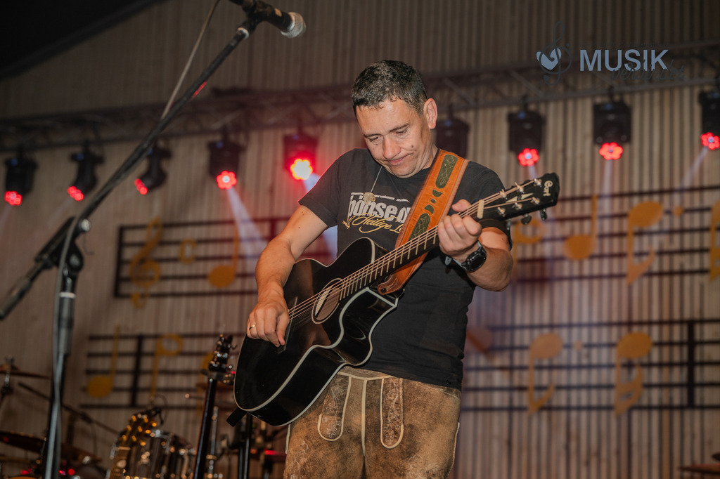 DSC_5041 | "Fussifoto.com – Ihr Ansprechpartner für hochwertige Fotografie! Entdecken Sie kreative Bilder und professionelle Dienstleistungen. Kontaktieren Sie uns für Ihre Projekte!"