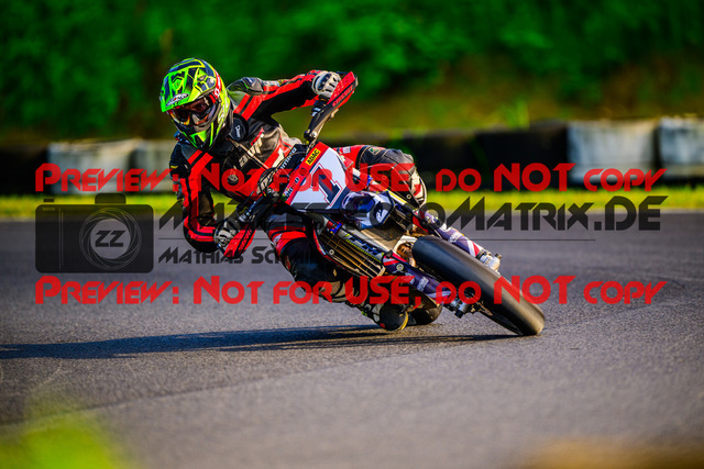 MaZZes_FotoMatrix_240511_6007705_6863 | UE40