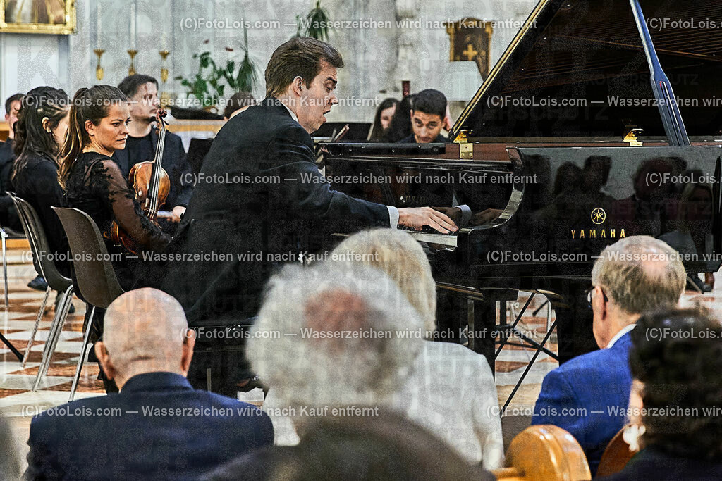 ALS0447_XXXIX-Chopin-Festival_Camerata Mozartiana_Wunder Ingolf | (C)FotoLois.com, Alois Spandl, Eröffnungskonzert in der Kartausenkirche mit Camerata Mozartiana unter Dirigent Daniel Auner, Janusz Olejniczak (Klavier), Natalia Rehling (Klavier), Kompnistin Johanna Doderer und Ingolf Wunder (Klavier), Fr 4. August 2023  . August 2023.