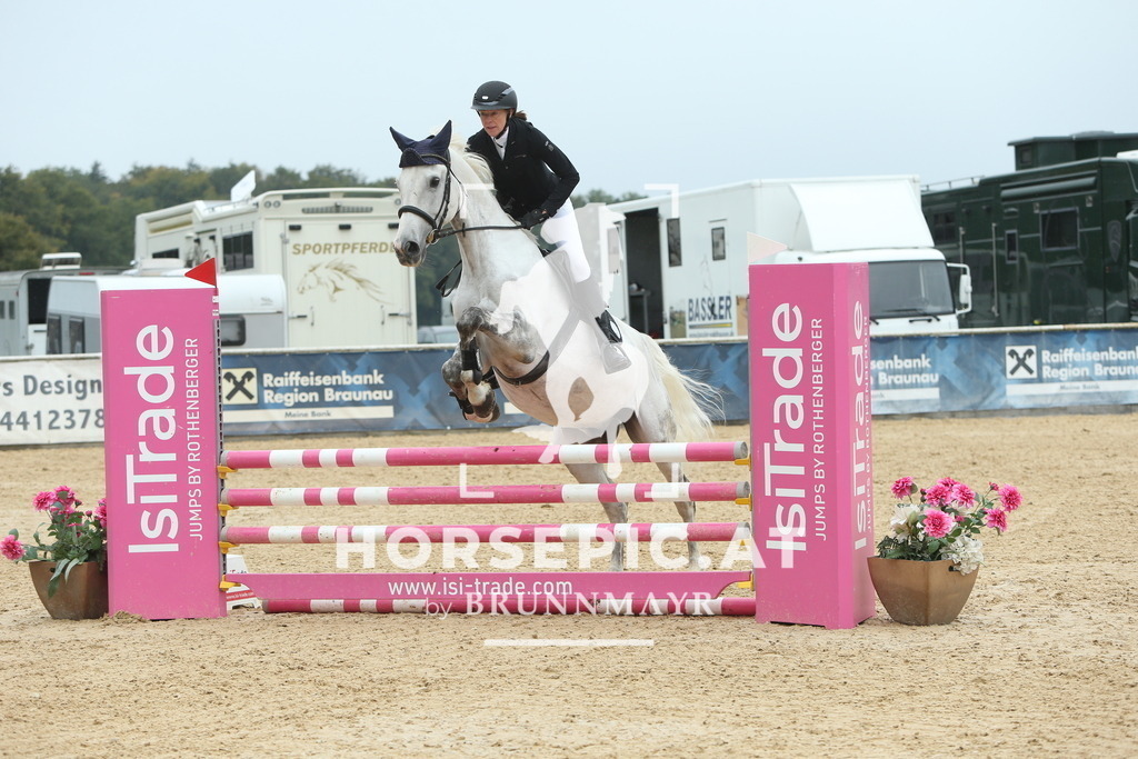 DL2Q5489 | Willkommen bei Brunnmayr - Design & Fotografie – Ihrem Spezialisten für Reitturniere und Pferdeveranstaltungen in Oberösterreich, Salzburg und Bayern! Seit über 17 Jahren sind wir leidenschaftlich dabei.