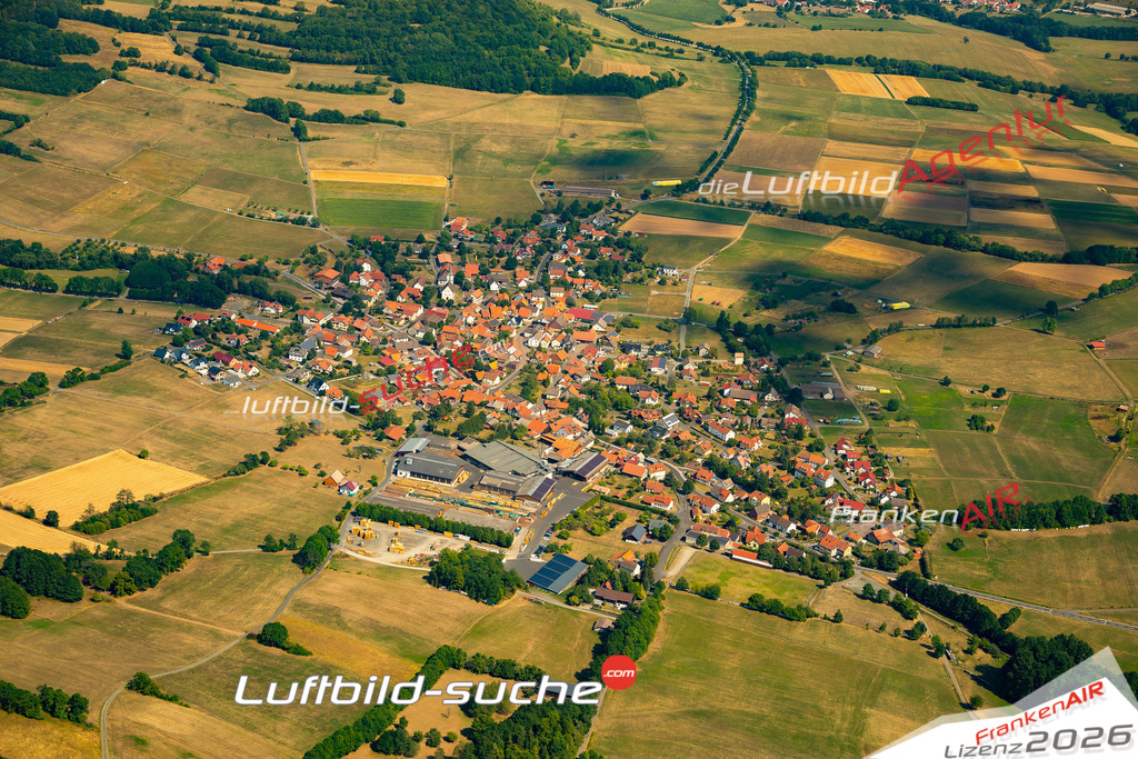Die Luftaufnahme Simmershausen - Hilders wurde 2022 vom Flugzeug aus (keine Drohne) erstellt. Hohe Auflösung -für große Poster und Wandbilder geeignet - Garantiert!