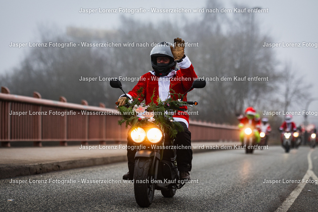 X-Mas Ride I Kiel I 2025 | Jasper Lorenz Fotografie - Realisiert mit Pictrs.com