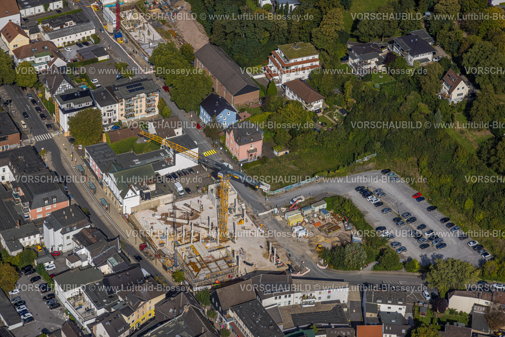 Menden230905596 | Luftbild, Baustelle Gartenstraße Ecke Unnaer Straße und Nordwall, ehemaliges Dieler-Kaufhaus, Menden, Menden, Sauerland, Nordrhein-Westfalen, Deutschland