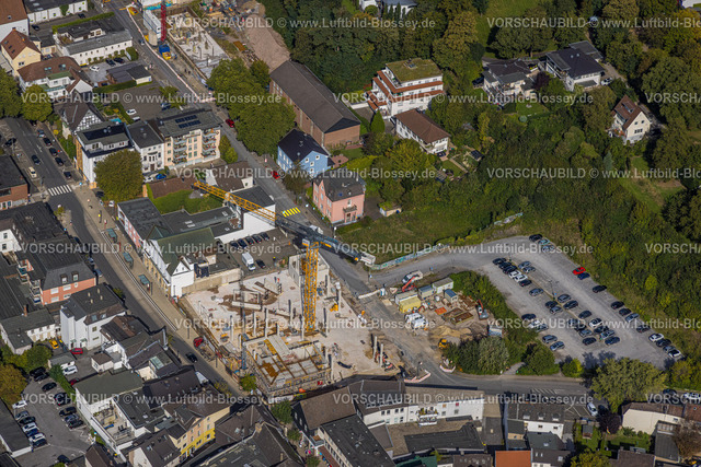 Menden230905596 | Luftbild, Baustelle Gartenstraße Ecke Unnaer Straße und Nordwall, ehemaliges Dieler-Kaufhaus, Menden, Menden, Sauerland, Nordrhein-Westfalen, Deutschland