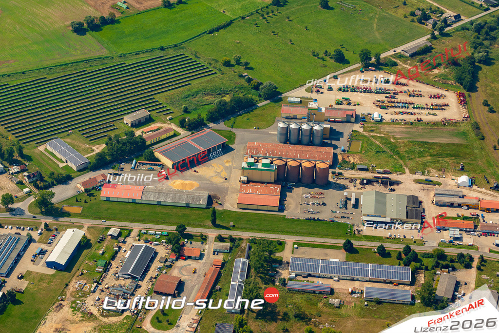 Bild der Stadt Osterburg - Die Luftaufnahme wurde 2025 vom UL-Flugzeug heraus erstellt ( keine Drohne ) - Hochauflösende Luftaufnahme - für professionelle Ausdrucke geeignet. Die Geschenkidee !Hier alle&nbsp;Infos zur Lizenzierung der LuftaufnahmeWir fliegen auch dieses Jahr wieder in Ihre Region um Luftbilder zu erstellen.- Luftbild anfragen