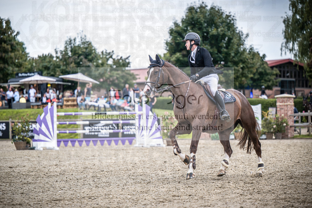 DOS_6323 | Entdecke hochwertige Reitturnierfotos von Foto Oger. Professionell, emotional und authentisch – jetzt Lieblingsmomente im Shop bestellen.Deutschlandweite Turnierfotografie. - Realisiert mit Pictrs.com