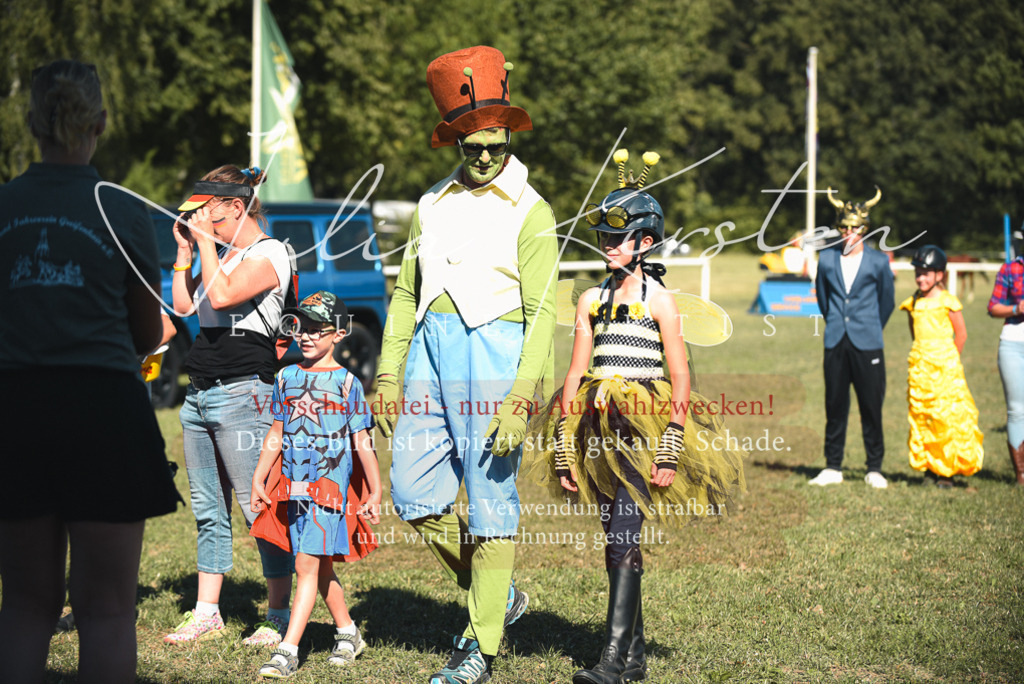 DSC_7820 | Pferde- und Turnierfotografie in Westsachsen. Pferdeportraits, Auftragszeichnungen und intuitive Kunst.