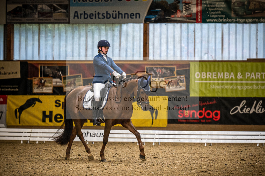 DOS_2076 | Entdecke hochwertige Reitturnierfotos von Foto Oger. Professionell, emotional und authentisch – jetzt Lieblingsmomente im Shop bestellen.Deutschlandweite Turnierfotografie. - Realisiert mit Pictrs.com