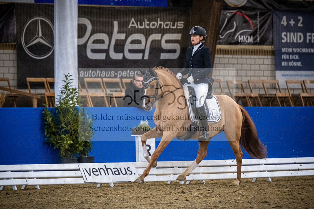 DOS_1451 | Entdecke hochwertige Reitturnierfotos von Foto Oger. Professionell, emotional und authentisch – jetzt Lieblingsmomente im Shop bestellen.Deutschlandweite Turnierfotografie. - Realisiert mit Pictrs.com