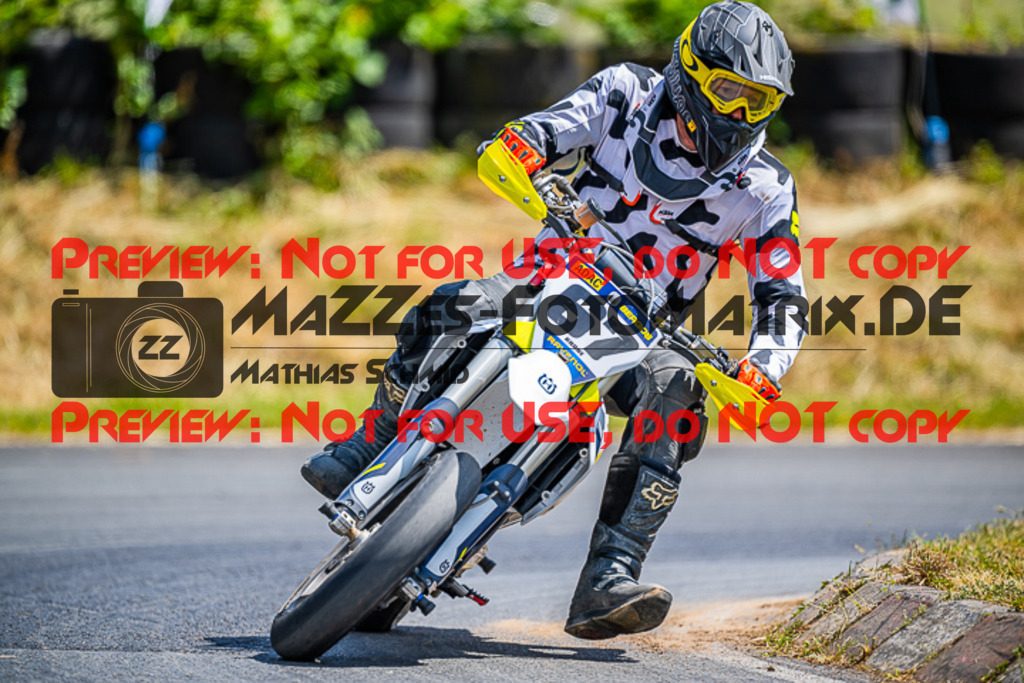 MaZZes_FotoMatrix_220529_8171 | Fotograf Mathias Schmid
Sportfotograf,
Eventfotograf,
Hochzeitsfotograf,
Portraitfotograf