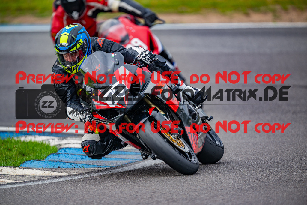 MaZZes_FotoMatrix_240702_6007705_6840 | ROT