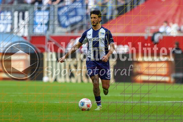 22.03.2026, GER, Fussball, Herren, 2. BL, Saison 2025/2026, Fortuna Düsseldorf - Hertha BSC Berlin | Kevin Simone Sessa (Hertha) in Aktion am Ball, Einzelaktion 