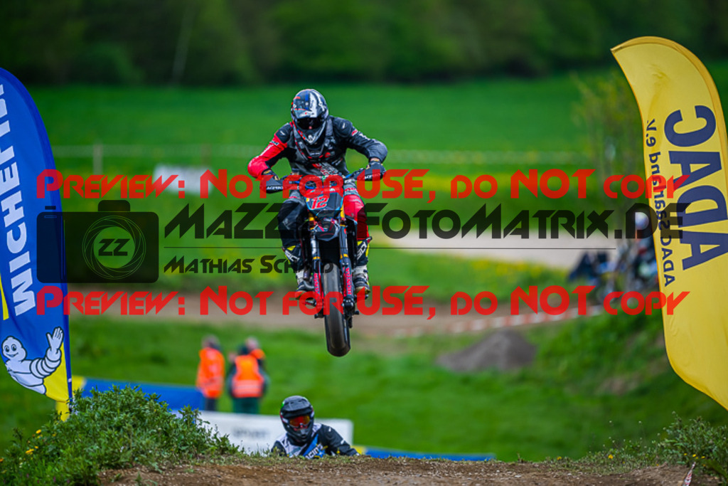 MaZZes_FotoMatrix_230506_9320 | UE40