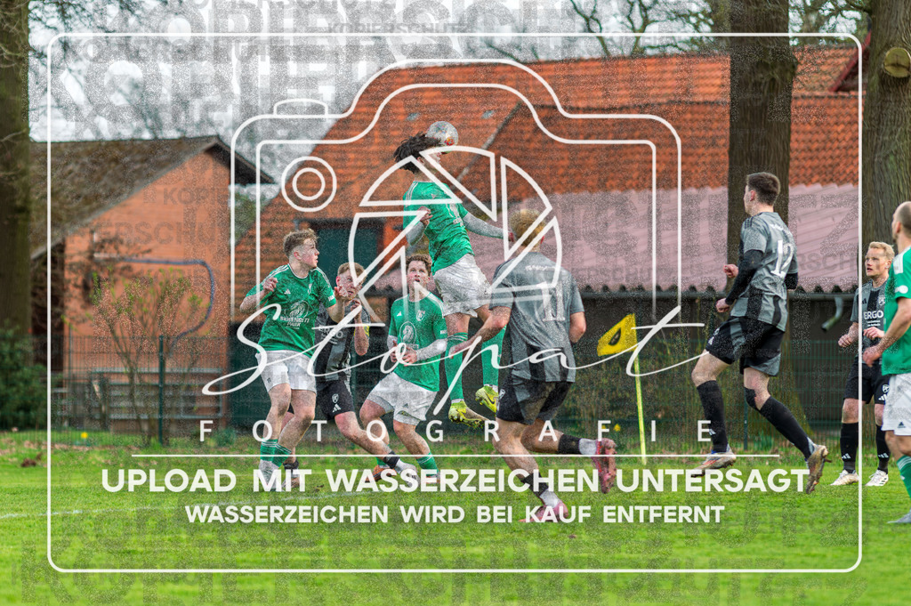 FGFS-SGA-1068 | Dario Rihtar (SG Allertal #04) beim Herren Kreisliga HK Spiel zwischen FG Fulde-Stellichte und SG Allertal im Fulder Zentralstadion, Fulde (Simon Paul Stopat) - Realisiert mit Pictrs.com