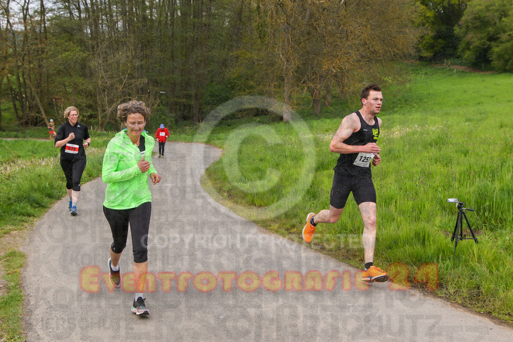 220501_1017_EV8_0355 | Sportfotografie im Rhein-Sieg Kreis, Köln, Bonn, NRW, Rheinland Pfalz, Hessen, etc. Unser Tätigkeitsfeld umfasst den Laufsport vom Volkslauf über den Marathon, Duathlon, Triathon bis zum Ultralauf wie Kölnpfad Ultra oder Schindertrail.