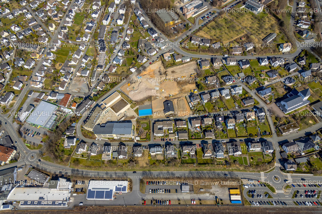 Meschede220302480 | Luftbild, Baustelle An Klocken Kapelle und St. Walburga-Realschule, Meschede-Stadt, Meschede, Sauerland, Nordrhein-Westfalen, Deutschland