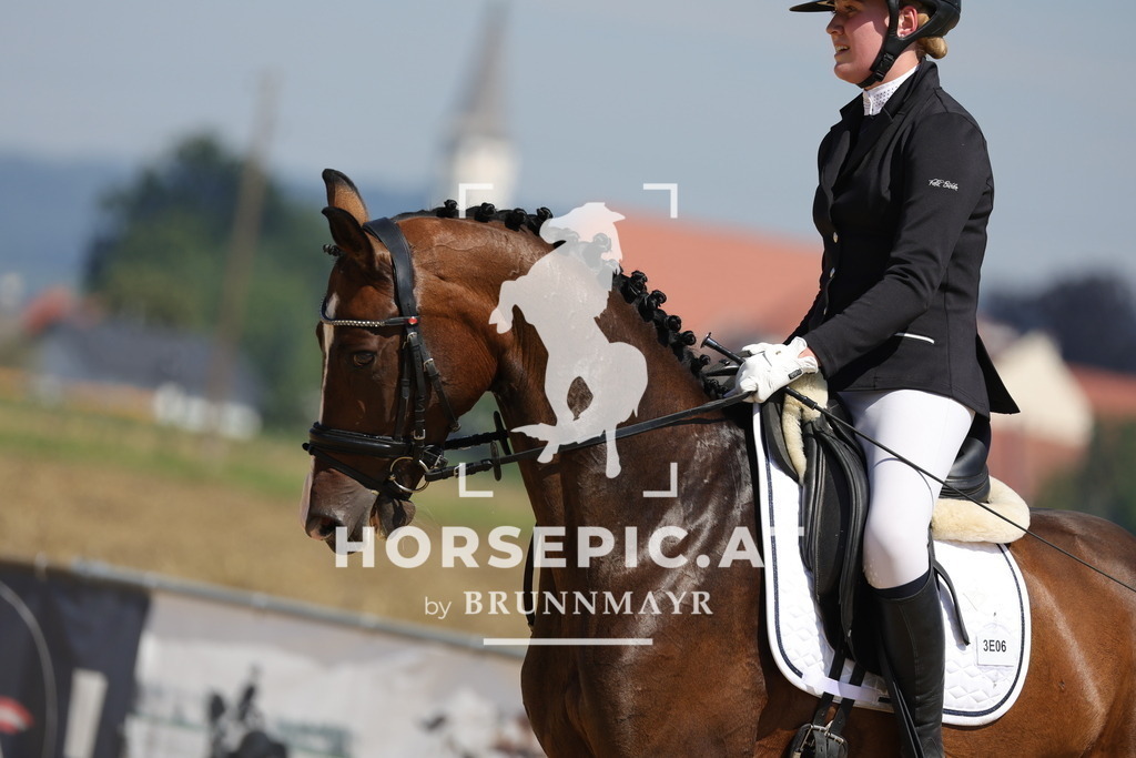 0P6A9809 | Willkommen bei Brunnmayr - Design & Fotografie – Ihrem Spezialisten für Reitturniere und Pferdeveranstaltungen in Oberösterreich, Salzburg und Bayern! Seit über 17 Jahren sind wir leidenschaftlich dabei.