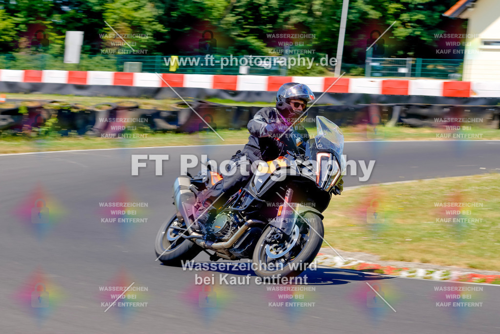 _MOT9497 | Hier findet Ihr Bilder von Touristenfahrten auf der Nürburgring Nordschleife oder von anderen Veranstaltungen die ich besucht habe. Viel Spass beim Durch Schauen 