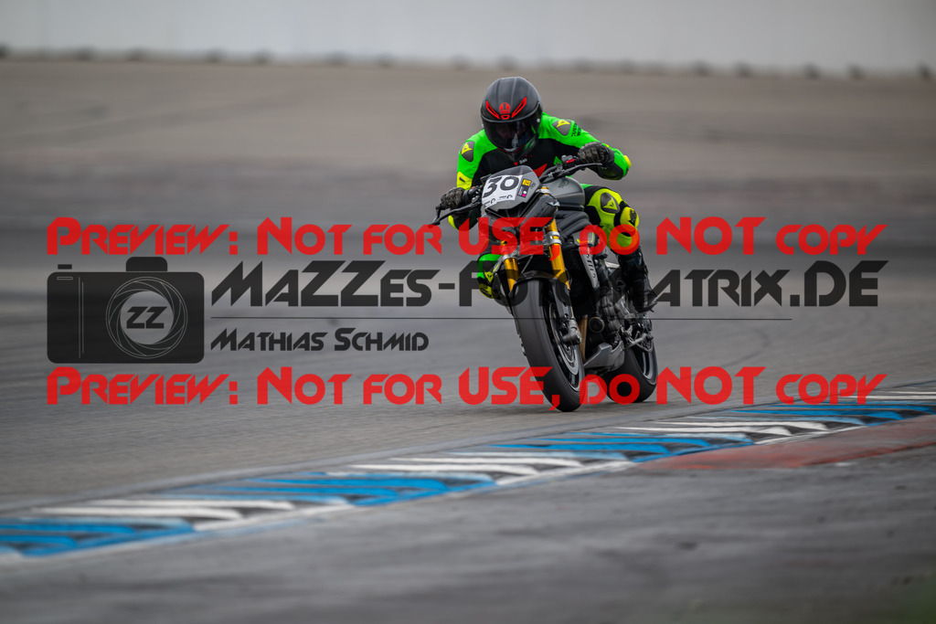 MaZZes-Fotomatrix-20260809-576557 | R1