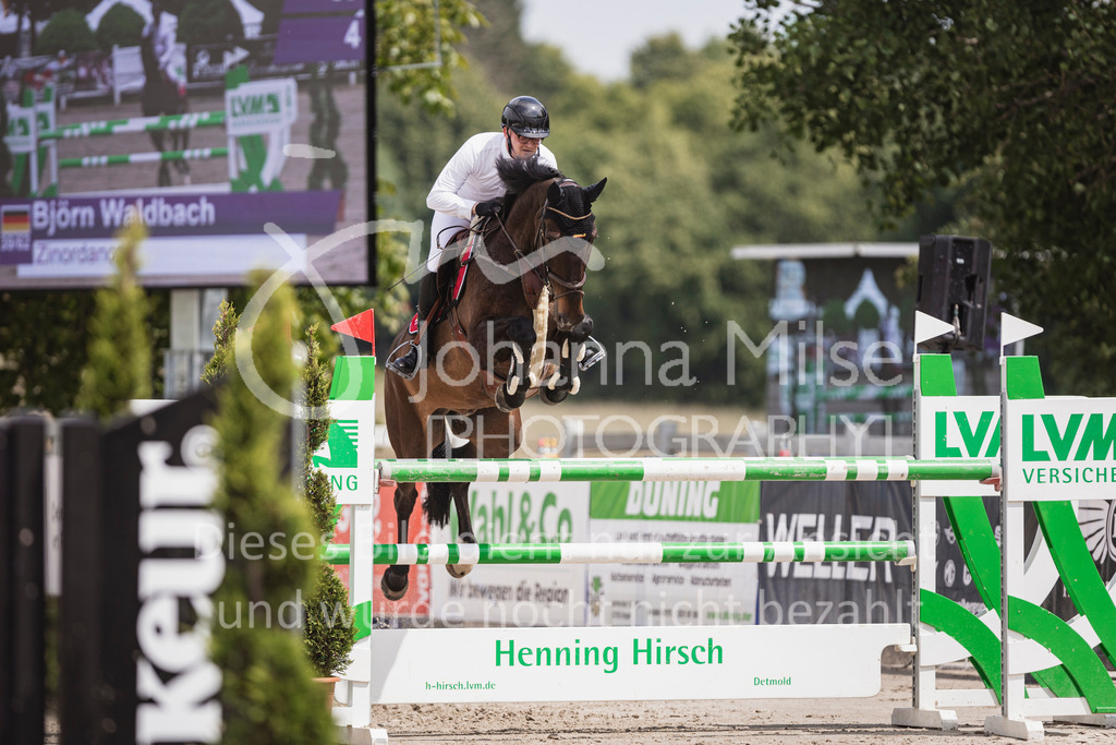 250531_MayDays_M2-SpringenmstAnf-798 | Deine schönsten Turniermomente als professionelle Fotos! Entdecke hochwertige Pferdesport-Fotografie im Online-Shop. Jetzt Fotos finden & bestellen!