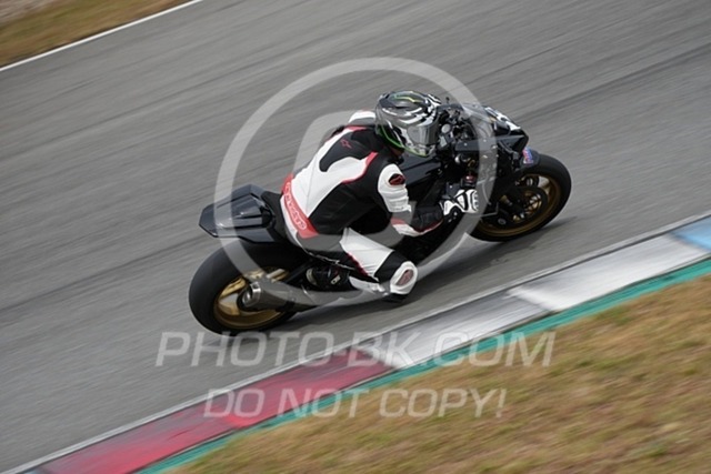 2024_08_02_PBK_13663 | Sportfotografie; SlowMotion; Video; Rennstrecke; Hafeneger; Speer; Racing; RSE; BMW; CBO; Trackday; Motorsportarena; Hockenheimring; Brno; Most; Barcelona; Valencia