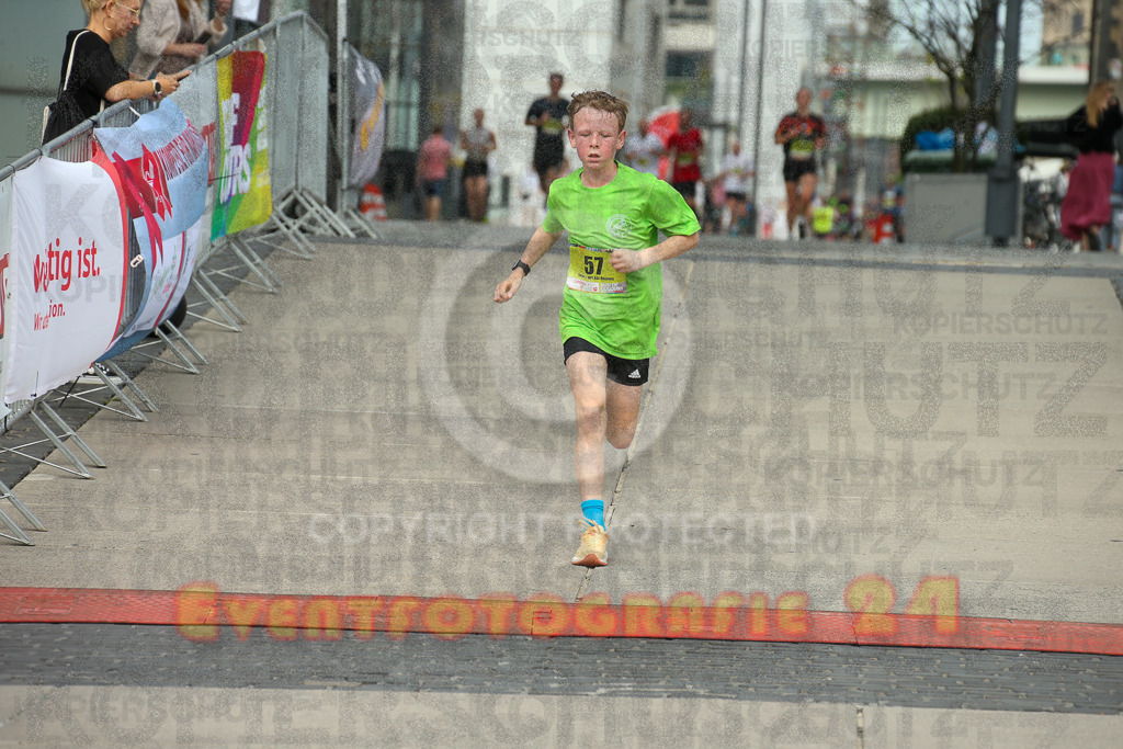 250920_1322_EX1_4153 | Sportfotografie im Rhein-Sieg Kreis, Köln, Bonn, NRW, Rheinland Pfalz, Hessen, etc. Unser Tätigkeitsfeld umfasst den Laufsport vom Volkslauf über den Marathon, Duathlon, Triathon bis zum Ultralauf wie Kölnpfad Ultra oder Schindertrail.
