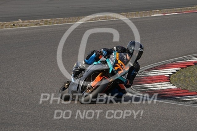 2023_09_12_PBK_24280 | Sportfotografie; SlowMotion; Video; Rennstrecke; Hafeneger; Speer; Racing; RSE; BMW; CBO; Trackday; Motorsportarena; Hockenheimring; Brno; Most; Barcelona; Valencia