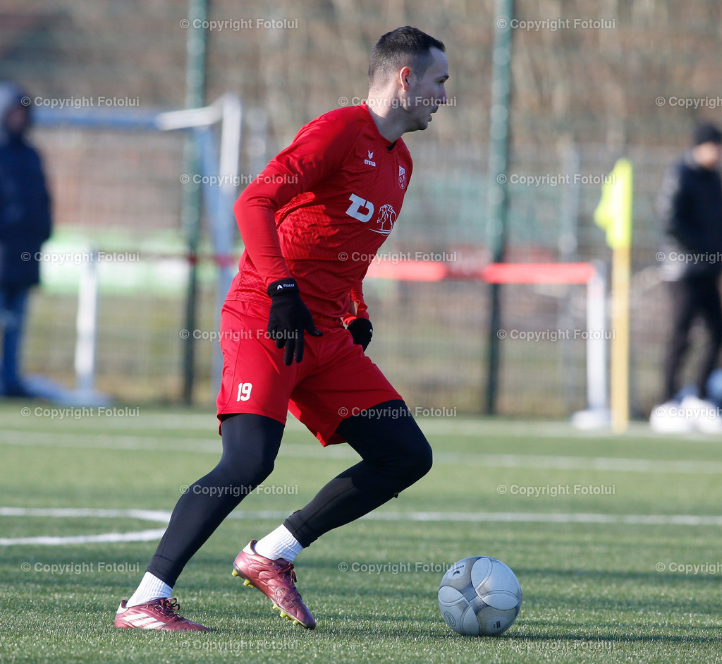 A_LUI_190125_07 | SPORT FUSSBALL TESTSPIEL ASKOE OEDT -UNION PROCORN DIETACH 18.01.2025 IM BILD : FILORIAN MADLMAYR (OEDT) UND  (DIETACH) FOTO:FOTOLUI
