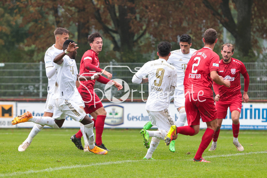 TSV Rain - FC Bayern Amateure | Desire SEGBE AZANKPO (FCB #34) erzielt den Treffer zum 0-1