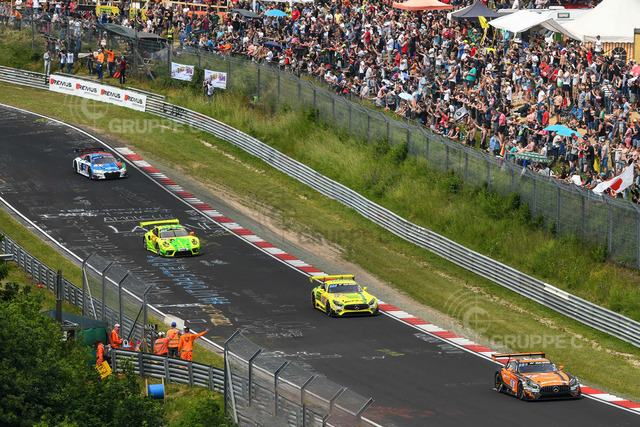 1_24hNbr19_0149102OK_JS | (2): Adam Christodoulou, Maro Engel, Manuel Metzger, Dirk Müller - (48): Christian Hohenadel, Lance David Arnold, Raffaele Marciello, Maximilian Götz - Realisiert mit Pictrs.com