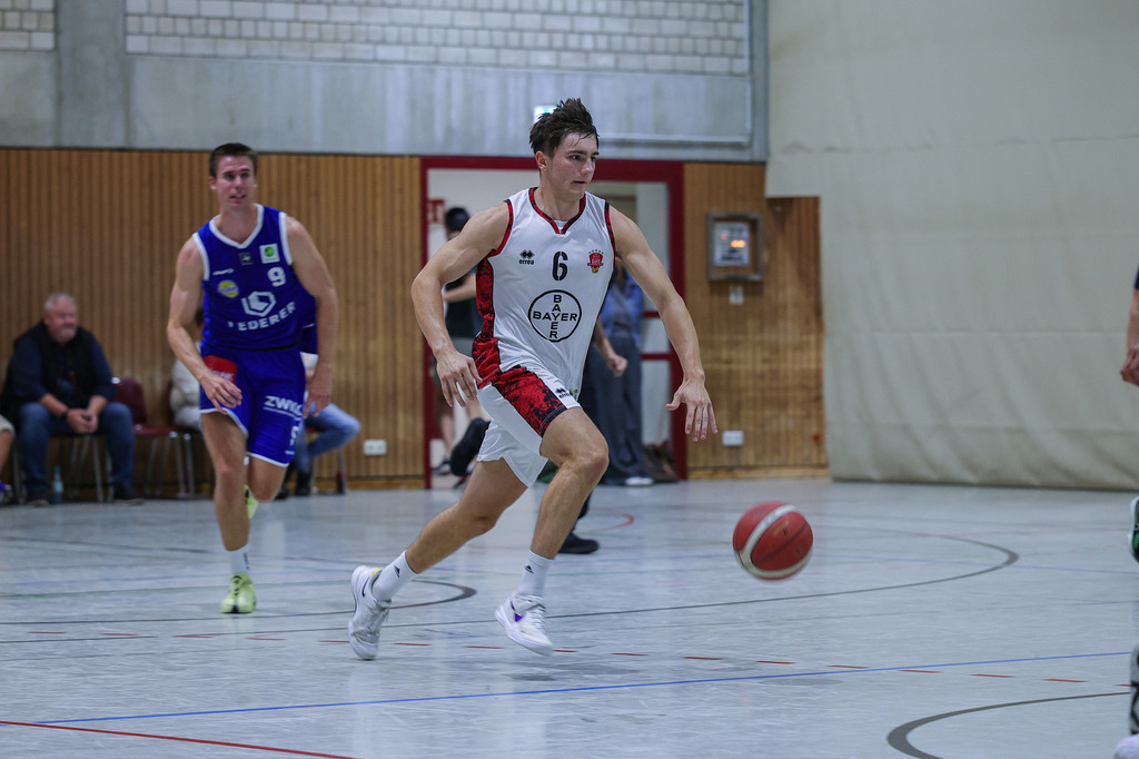 Regio Test BAYER GIANTS vs EN Baskets Schwelm-58 | Fotos von Basketballspielen aus dem Raum NRW fotografiert von Gero Mueller-Laschet und Daniel Schaefer - Realisiert mit Pictrs.com