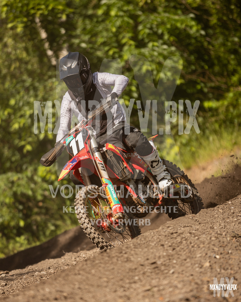 866A1014 | mxndyyvipix