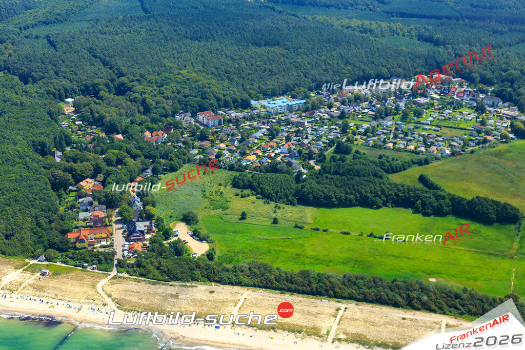 Die Luftaufnahme der Stadt Graal Müritz wurde vom UL-Flugzeug heraus erstellt ( keine Drohne )- hohe Auflösung für beste Qualität