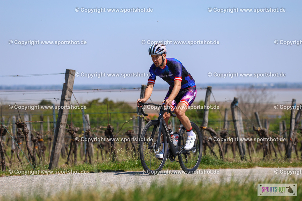 Neusiedlersee Radmarathon 2026 | @sportshot_your_pictrs #yourpictures#roadtowm2029 #nrm #neusiedlerseeradmarathon #neusiedlersee #neusiedlerseetourismus #burgenland #mörbisch #nrm26 #burgenlandtourismus #voglundco #poweredbyburgenlandtourismus #radsport #rad #marathon #ucigranfondo #visitburgenland #ucigranfondoworldseries