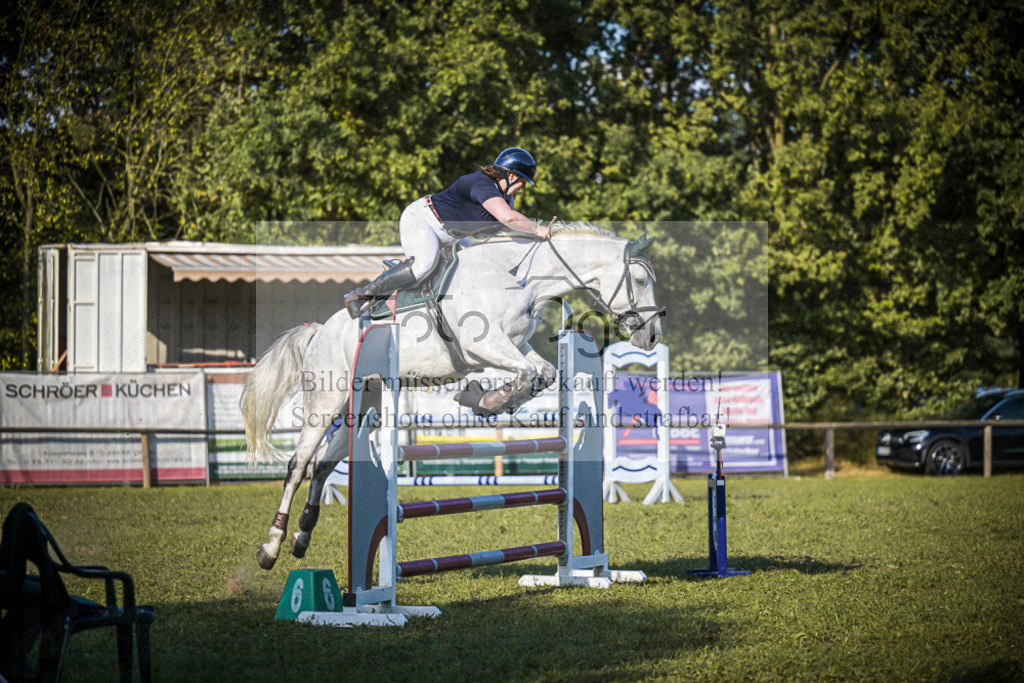 DOS_0285 | Entdecke hochwertige Reitturnierfotos von Foto Oger. Professionell, emotional und authentisch – jetzt Lieblingsmomente im Shop bestellen.Deutschlandweite Turnierfotografie. - Realisiert mit Pictrs.com