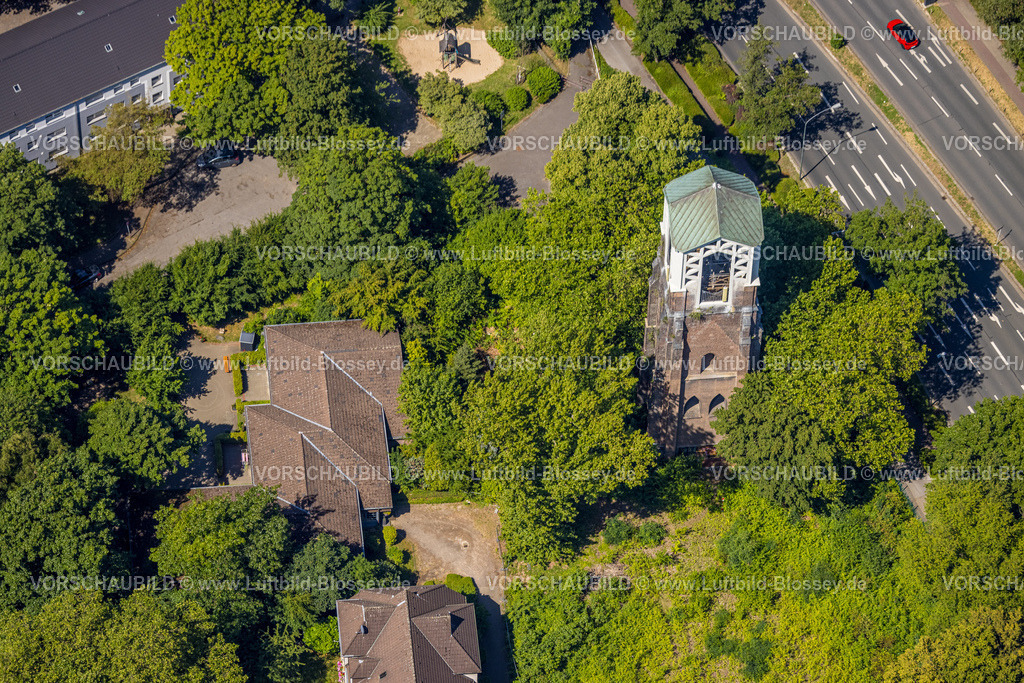 Essen230702975 | Luftbild, Kirchturm und kath. Kindergarten und Hort St.Marien, Nordviertel, Essen, Ruhrgebiet, Nordrhein-Westfalen, Deutschland