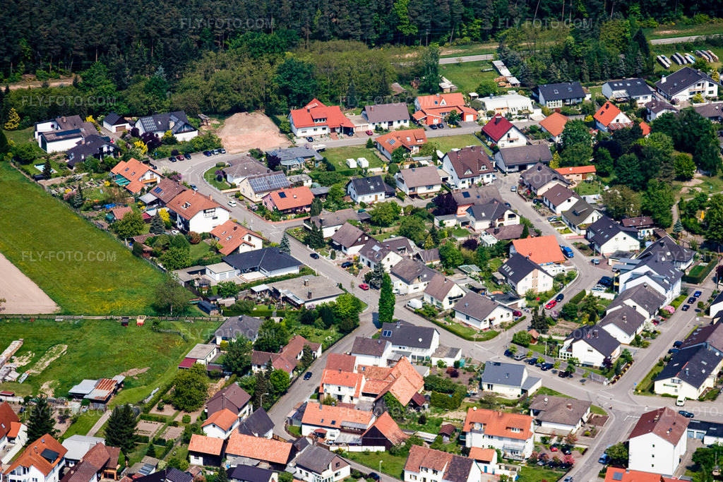 Aerial view: View of the town in the district Neulauterburg in Lauterbourg in the state Bas-Rhin, France. – Photo: IMG_18163.jpg taken on 05/03/2009 by Werner Riehm/FLY-FOTO.com – Resolution of the original: 4272 x 2848 px