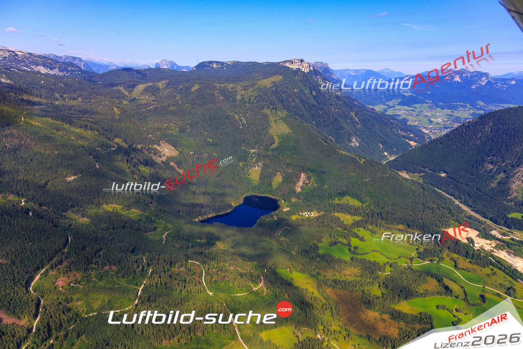 Die Luftaufnahme Oedensee - Bad Aussee wurde 2017 mittels Flugzeug (keine Drohne) erstellt. Perfekte Schärfe und Druck- Auflösung- Garantiert!