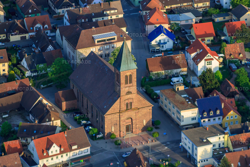 Luftbild: Dionysius Kirche / Jugendkirche VIA in Durmersheim im Bundesland Baden-Württemberg in Deutschland. Foto: IMG_26983.jpg vom 28.04.2010 durch Werner Riehm/FLY-FOTO.de