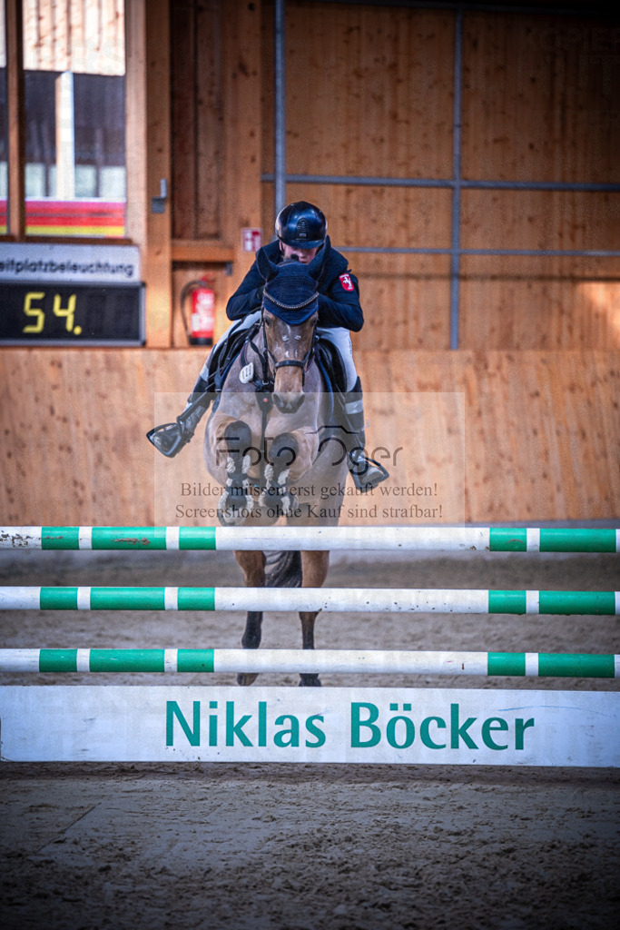 DOS_1027 | Entdecke hochwertige Reitturnierfotos von Foto Oger. Professionell, emotional und authentisch – jetzt Lieblingsmomente im Shop bestellen.Deutschlandweite Turnierfotografie. - Realisiert mit Pictrs.com