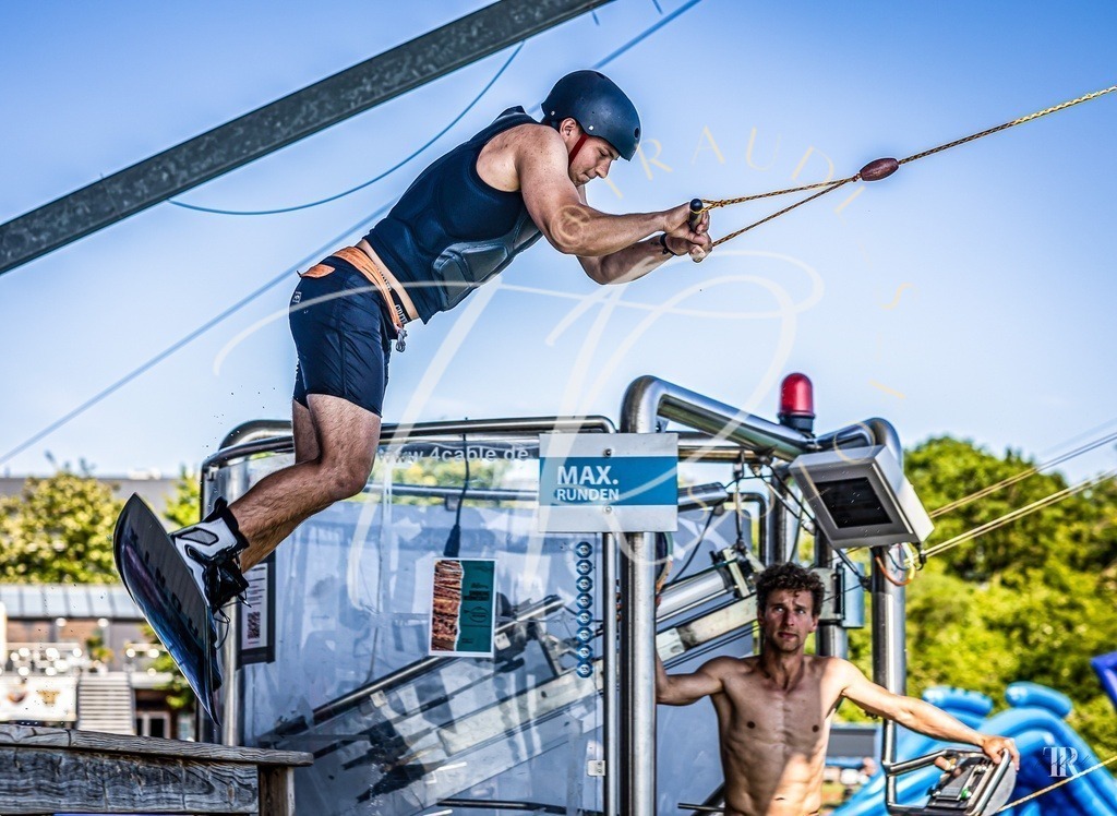 37e72f349d8b49308a06140dddf022c3 | traudl_s_fotos