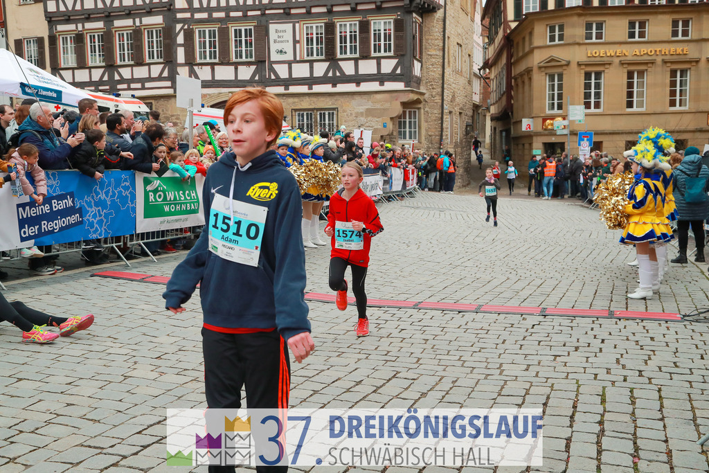 Stadtwerke Jugendlauf 1700m | 3 Koenigslauf 2023 - Realisiert mit Pictrs.com